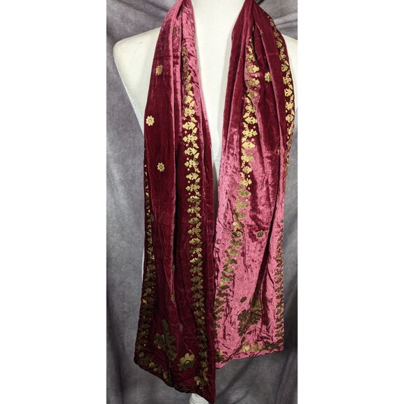 The Met Burgundy And Gold Velvet Royal Crest Scarf - Picture 8 of 13